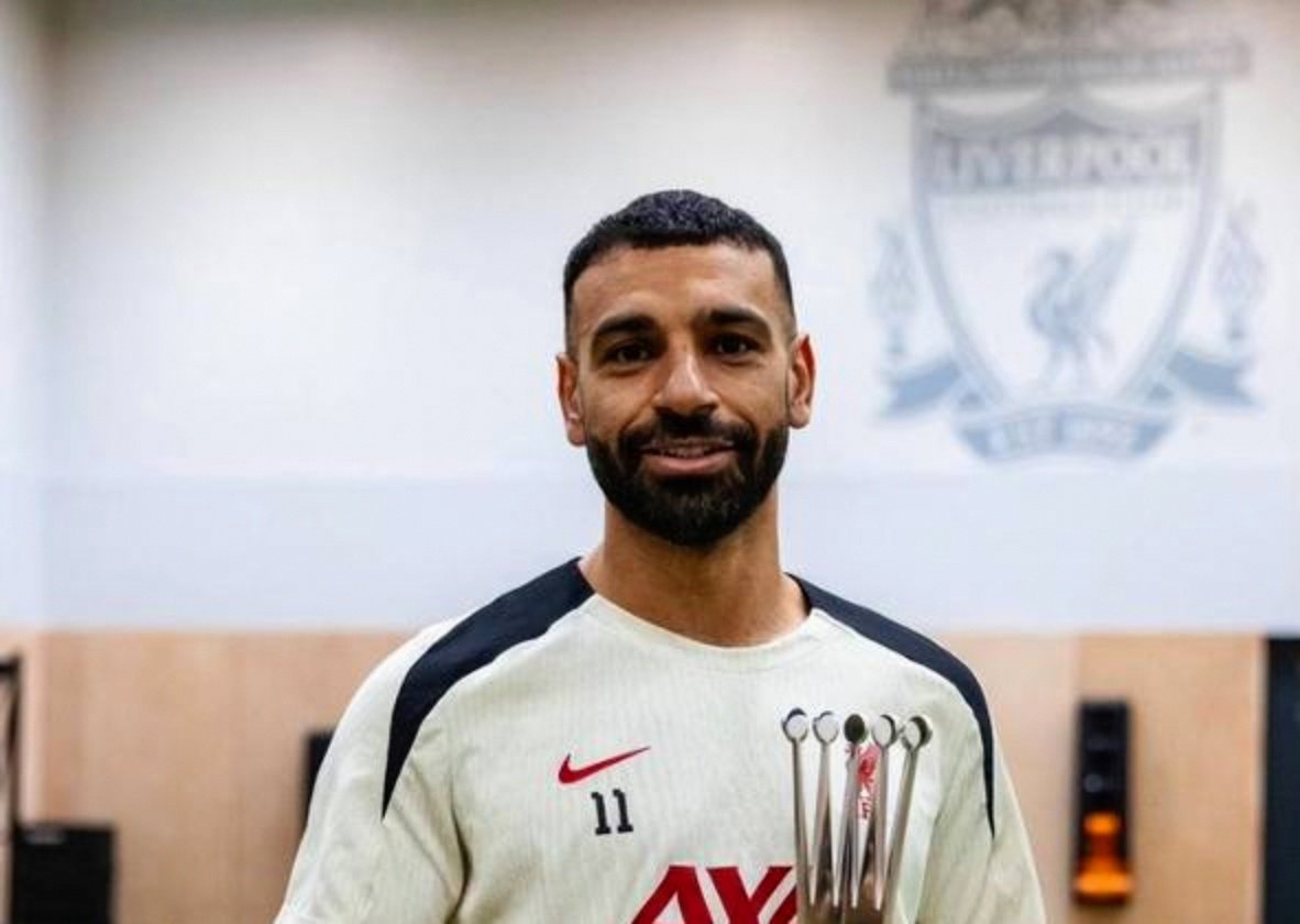 包含利物浦客场-战平罗马,萨拉赫飘然的词条 包含利物浦客场-战平罗马,萨拉赫飘然的词条